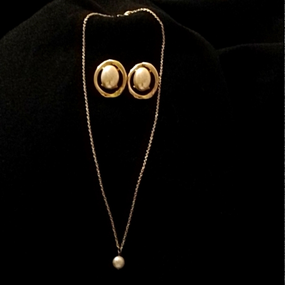 Vintage Jewelry - Vintage 1980's Gold Over Silver & Faux Baroque Pearl Earrings W MatchingNecklace